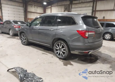 2019 Honda Pilot Touring z USA, uszkodzony, nr VIN 5FNYF6H9XKB053624